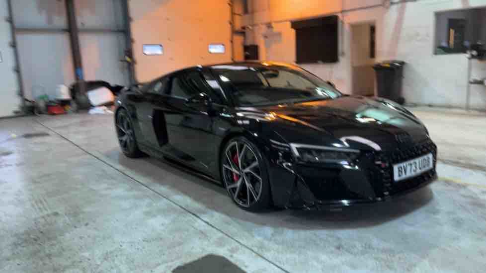 More views of Audi R8