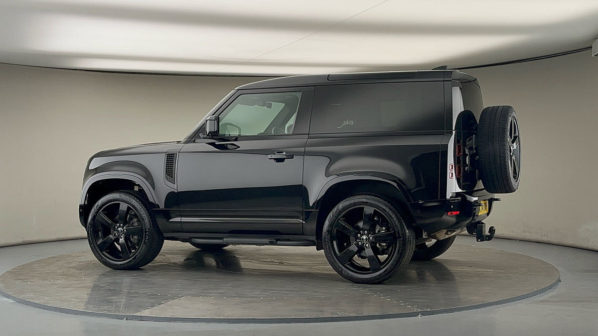 More views of Land Rover Defender 90