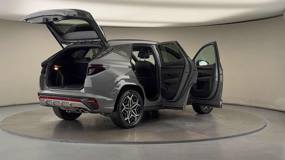 More views of Hyundai TUCSON