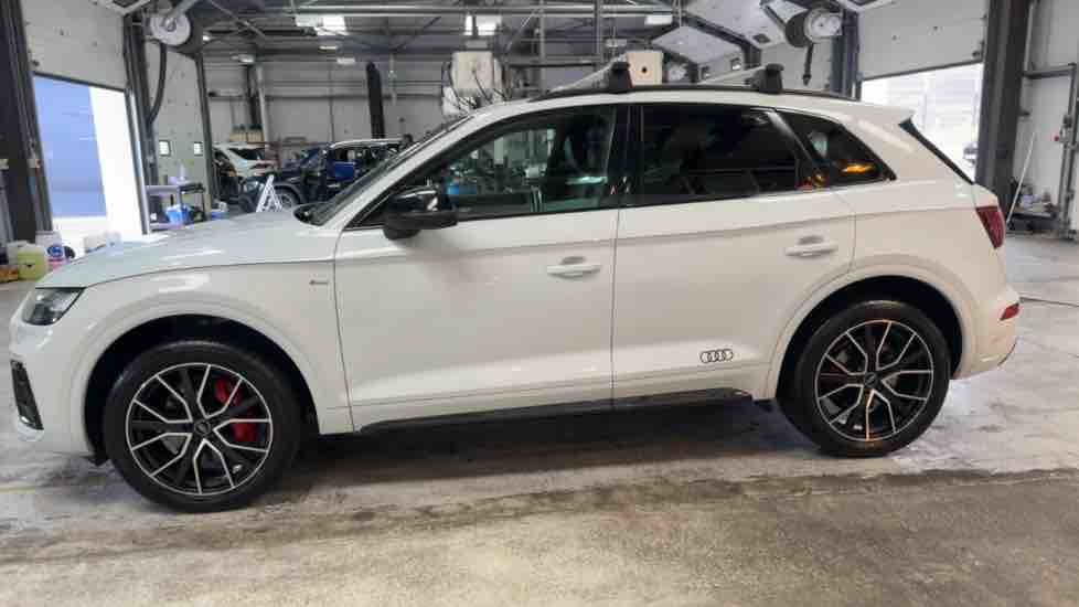 More views of Audi Q5