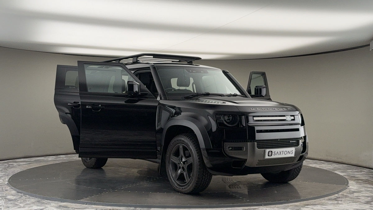 More views of Land Rover Defender 110