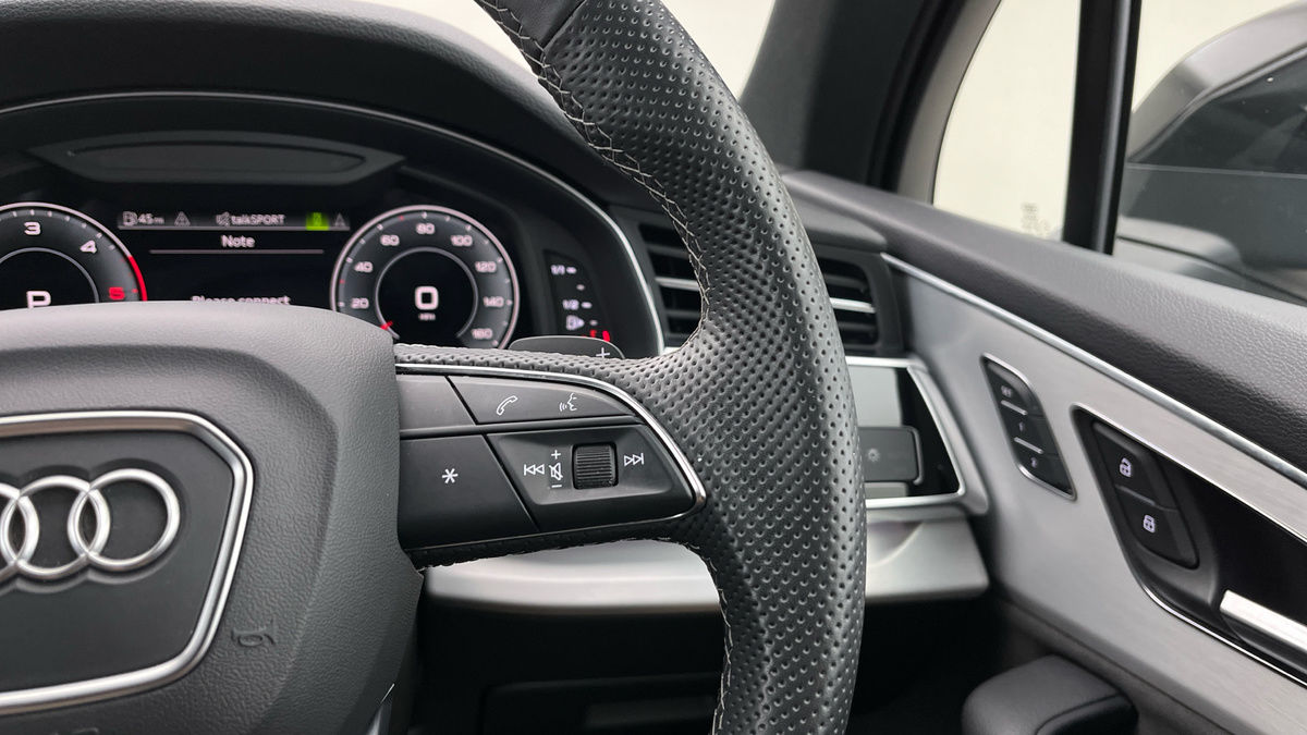 Audi Q7 Image 14