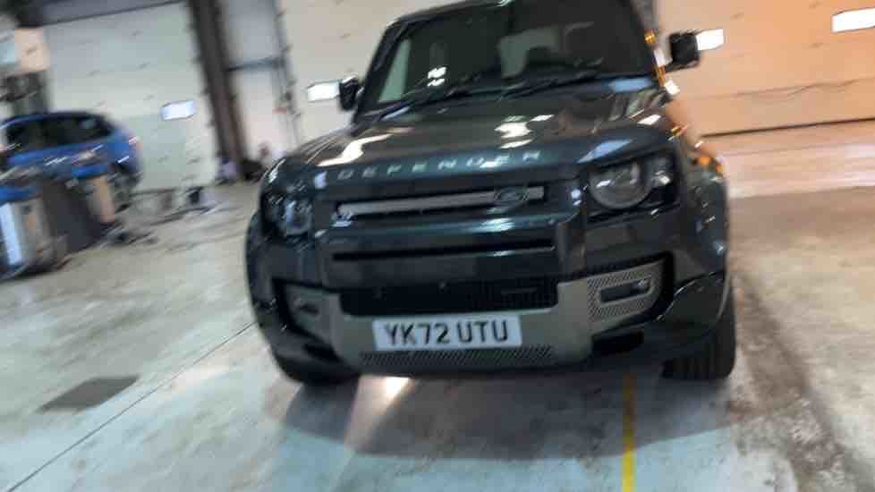 More views of Land Rover Defender 110