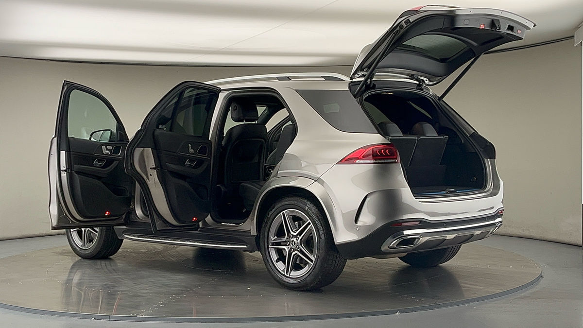 More views of Mercedes-Benz GLE