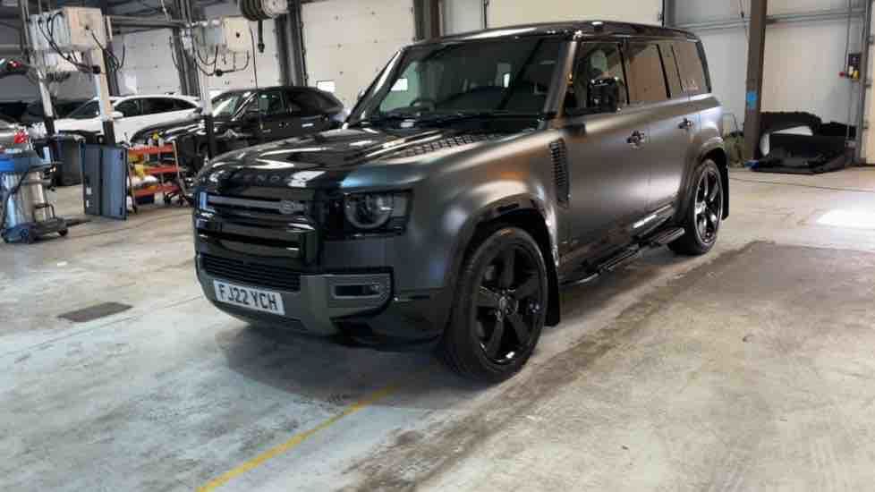 More views of Land Rover Defender 110