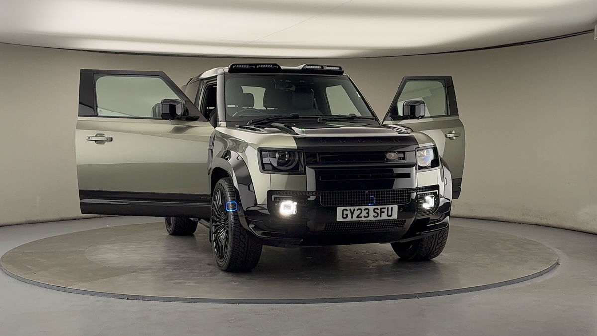 More views of Land Rover Defender 90