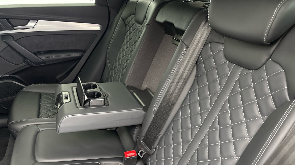 Audi SQ5 Image 9