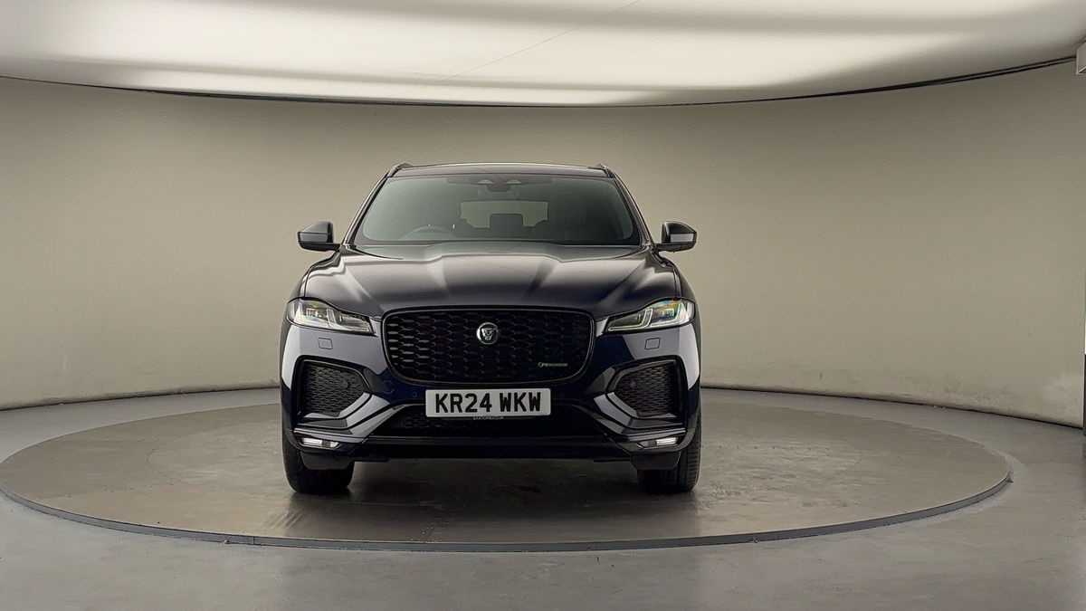 Jaguar F-PACE Image 3