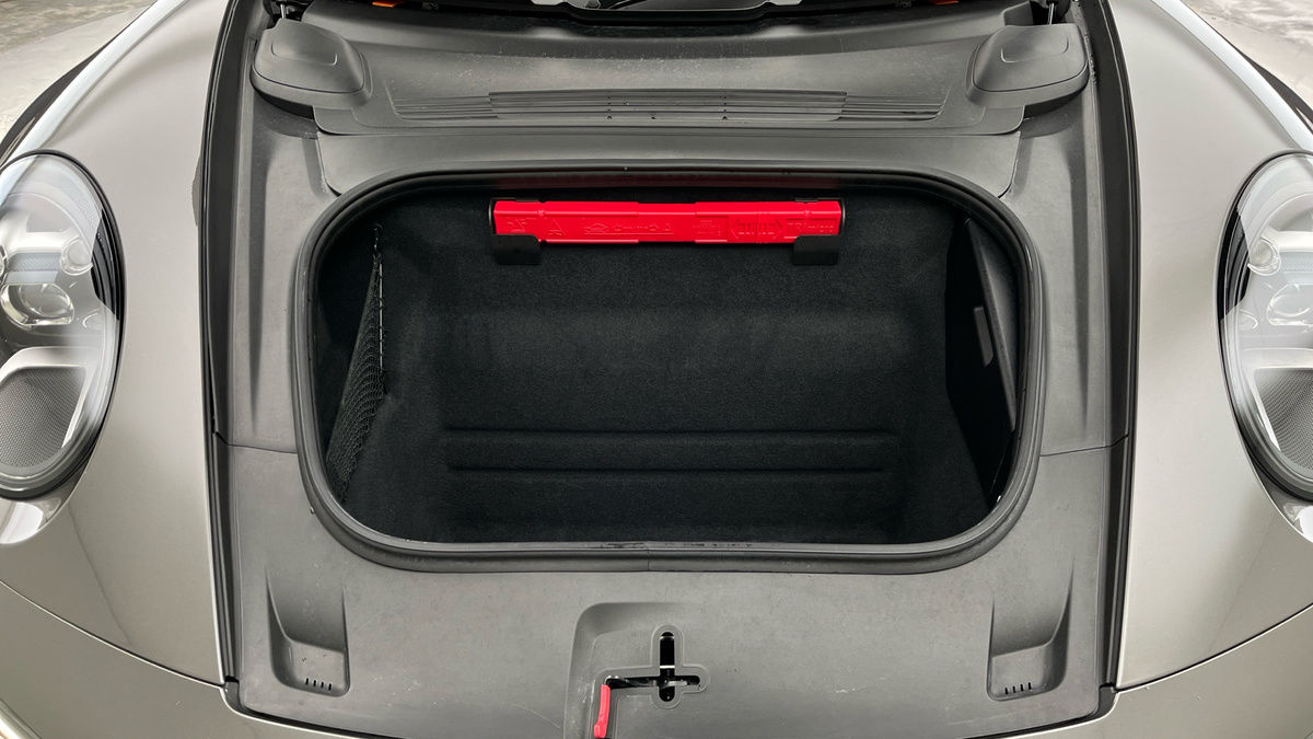 Porsche 911 Image 11