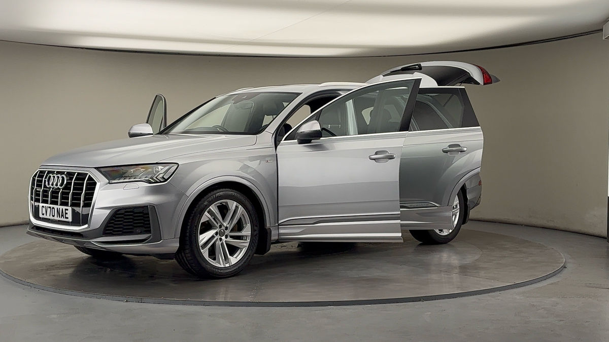 Audi Q7 Image 22