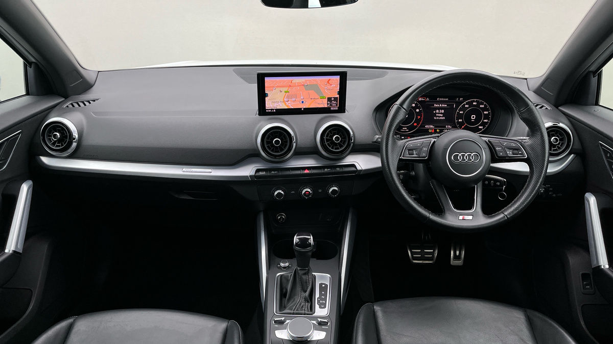 Audi Q2 Image 12