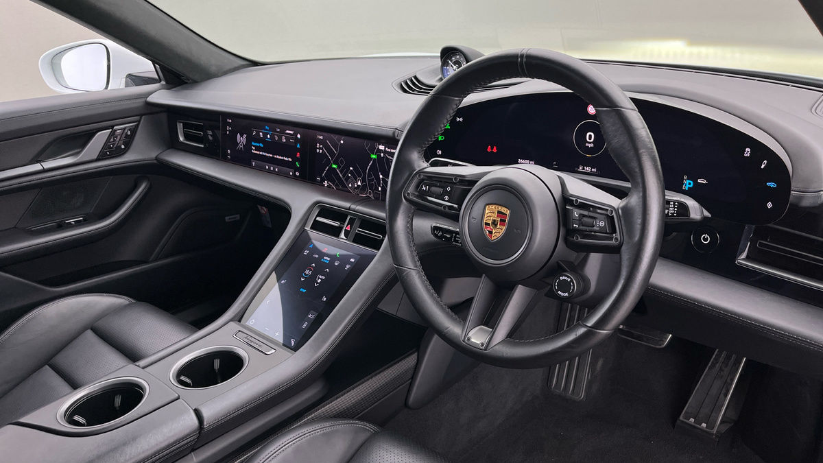 Porsche Taycan Image 5