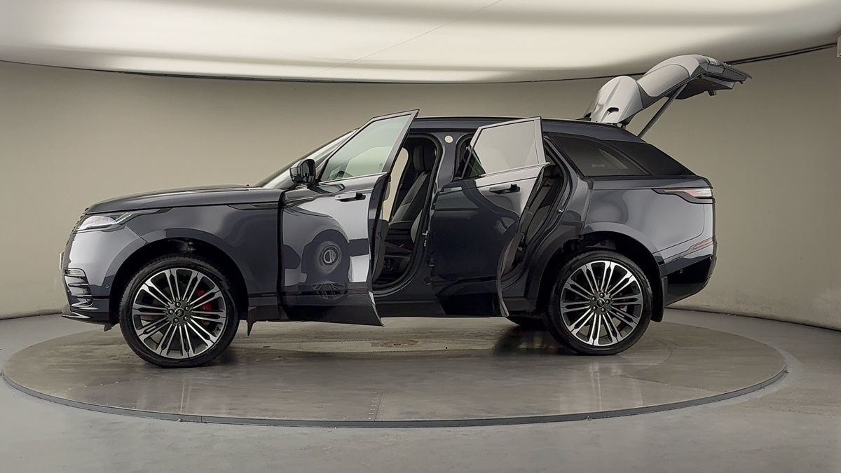 More views of Land Rover Range Rover Velar