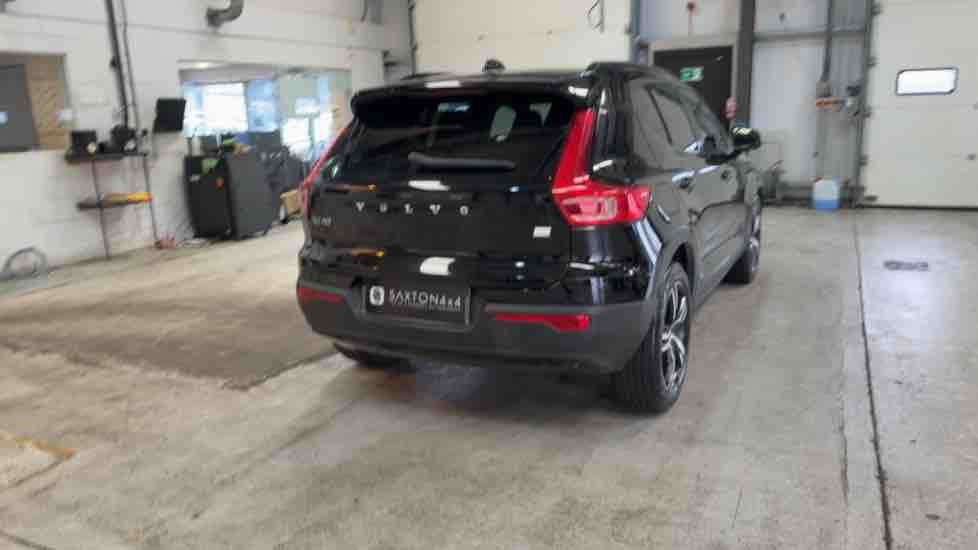 More views of Volvo XC40