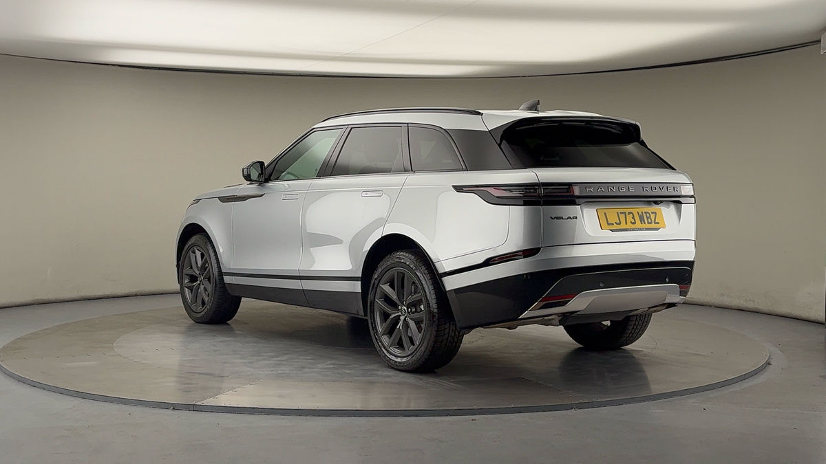 Land Rover Range Rover Velar Image 2