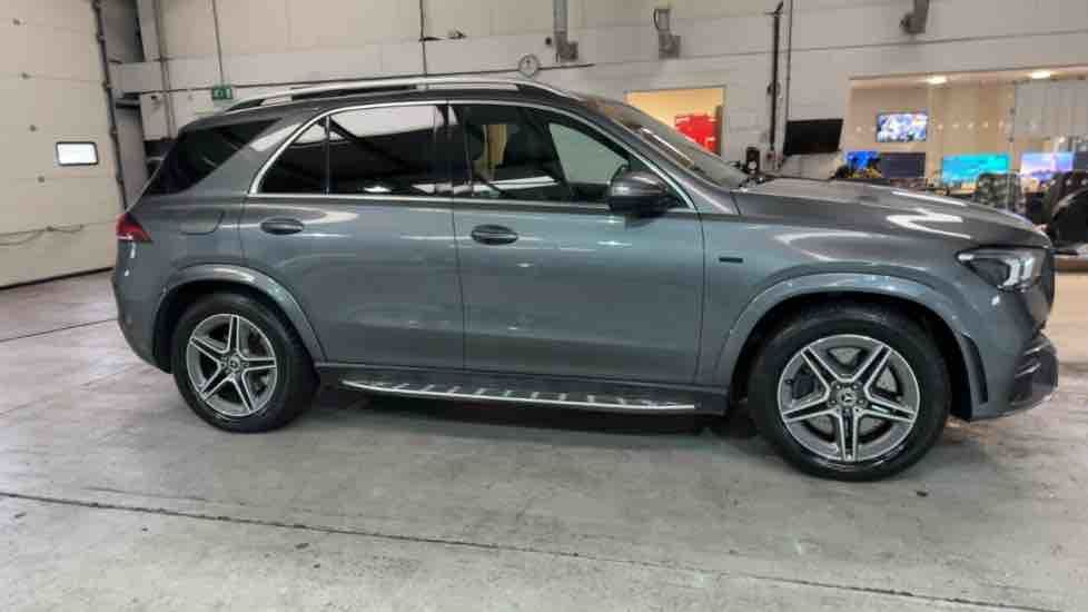 More views of Mercedes-Benz GLE