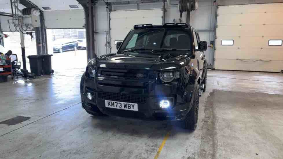 More views of Land Rover Defender 110