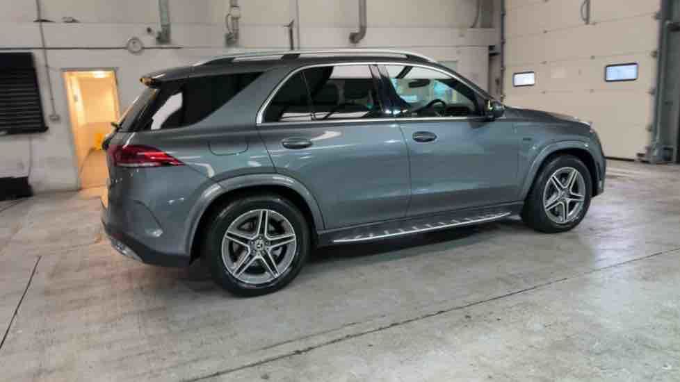 More views of Mercedes-Benz GLE