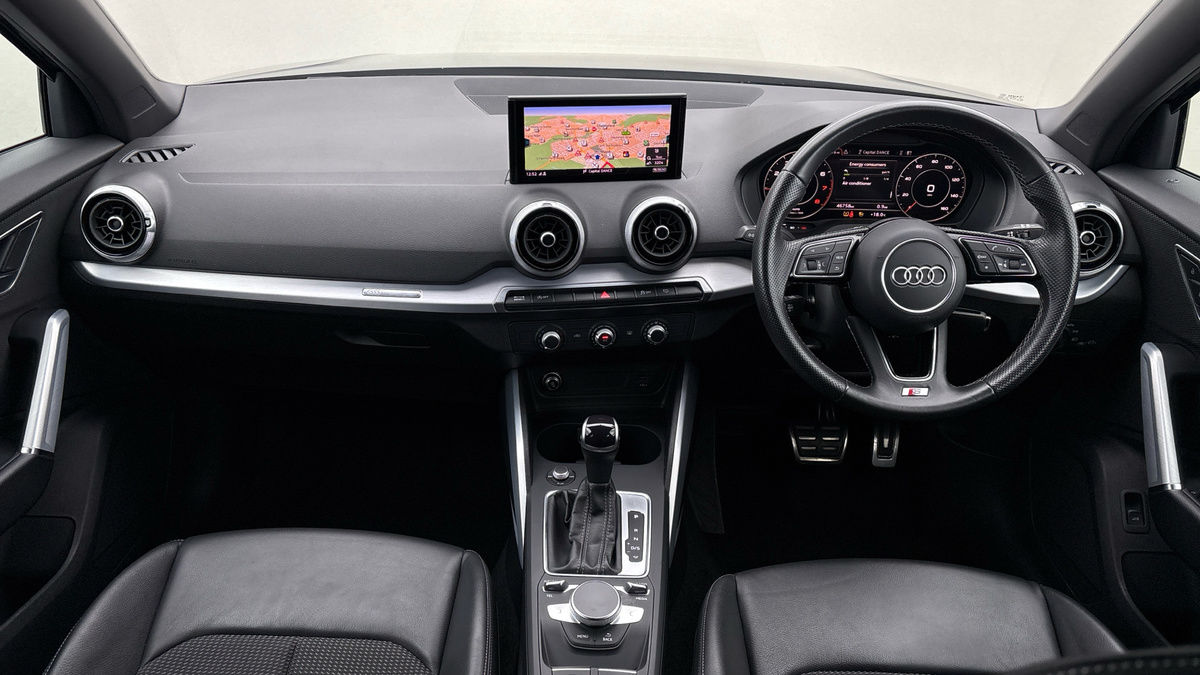 Audi Q2 Image 12