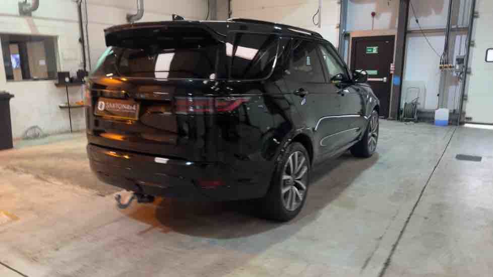 More views of Land Rover Discovery