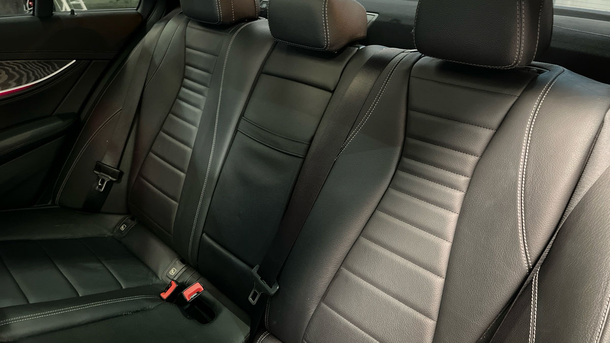Mercedes-Benz E Class Image 8