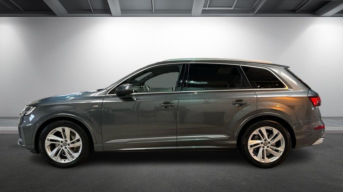 Audi Q7 Image 15