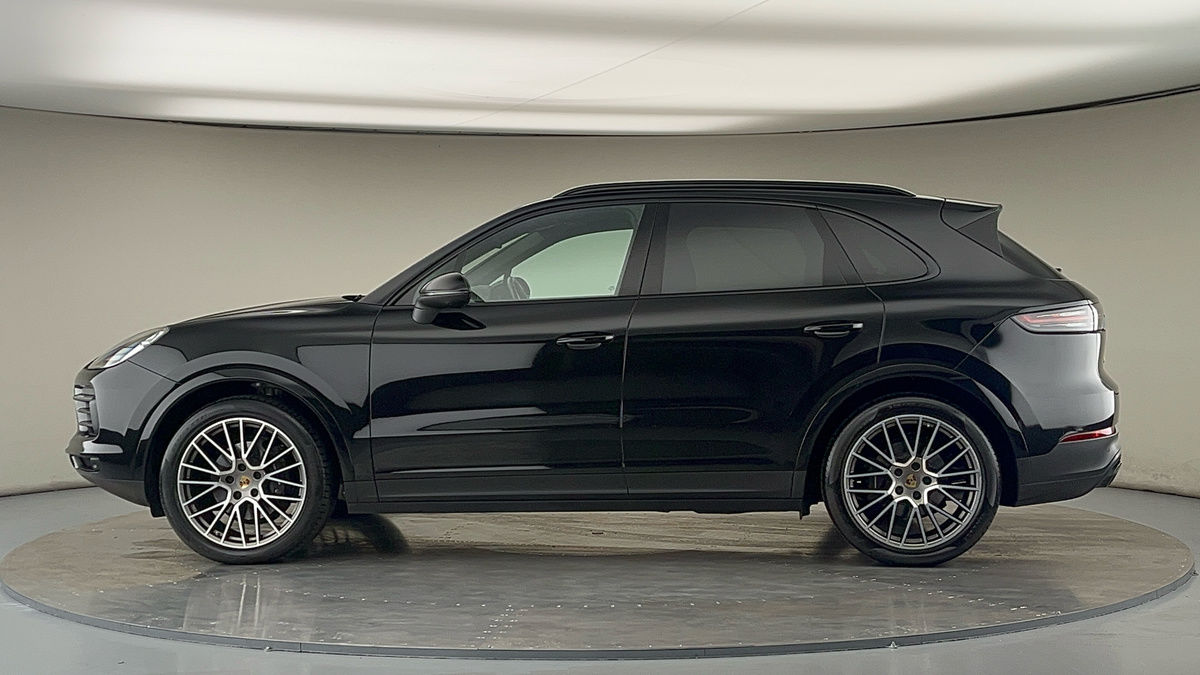 More views of Porsche Cayenne