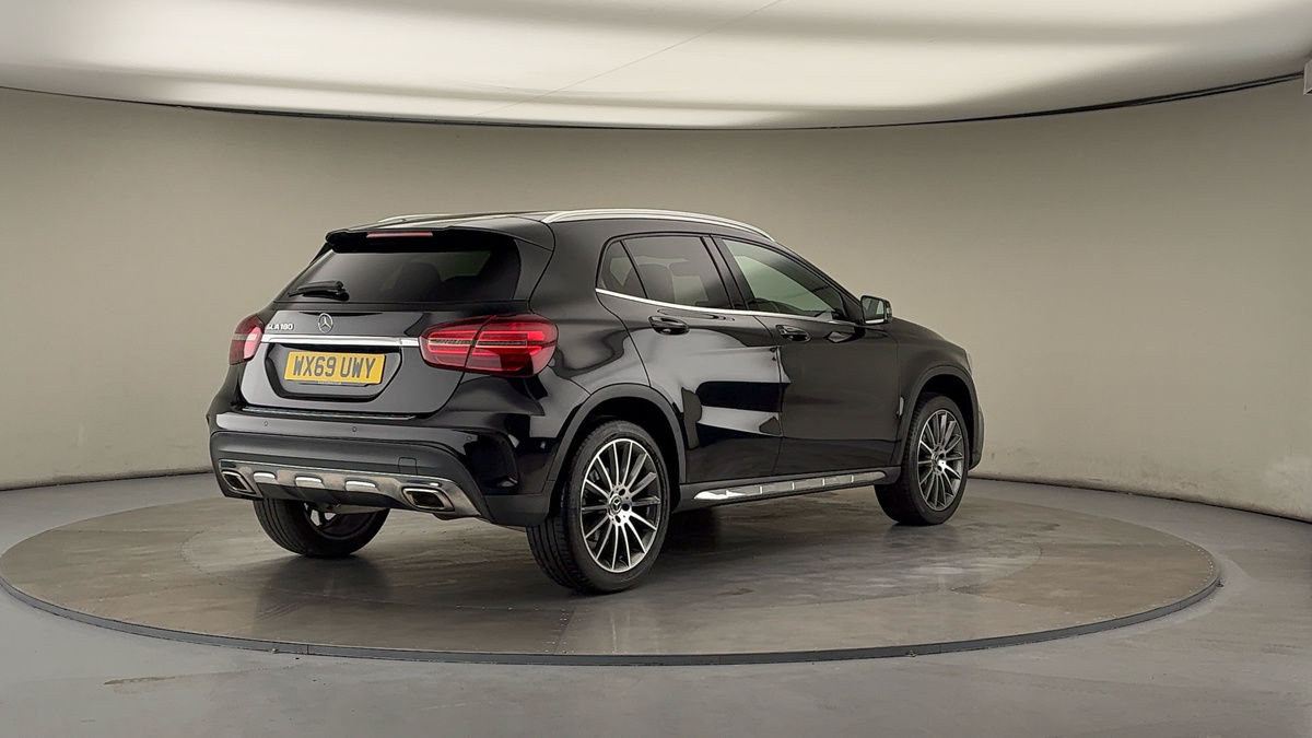 More views of Mercedes-Benz GLA