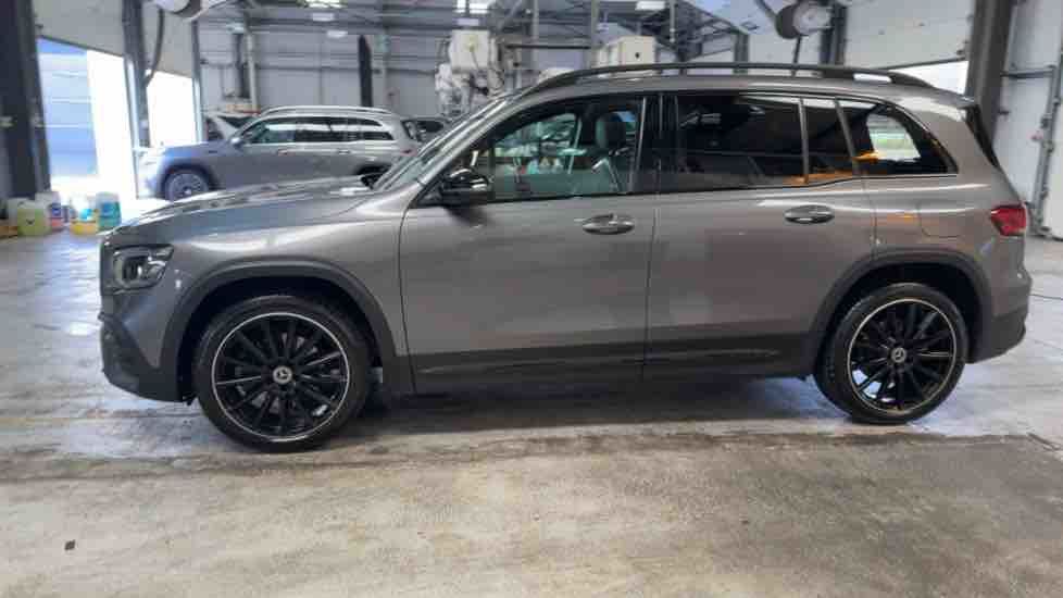 More views of Mercedes-Benz GLB