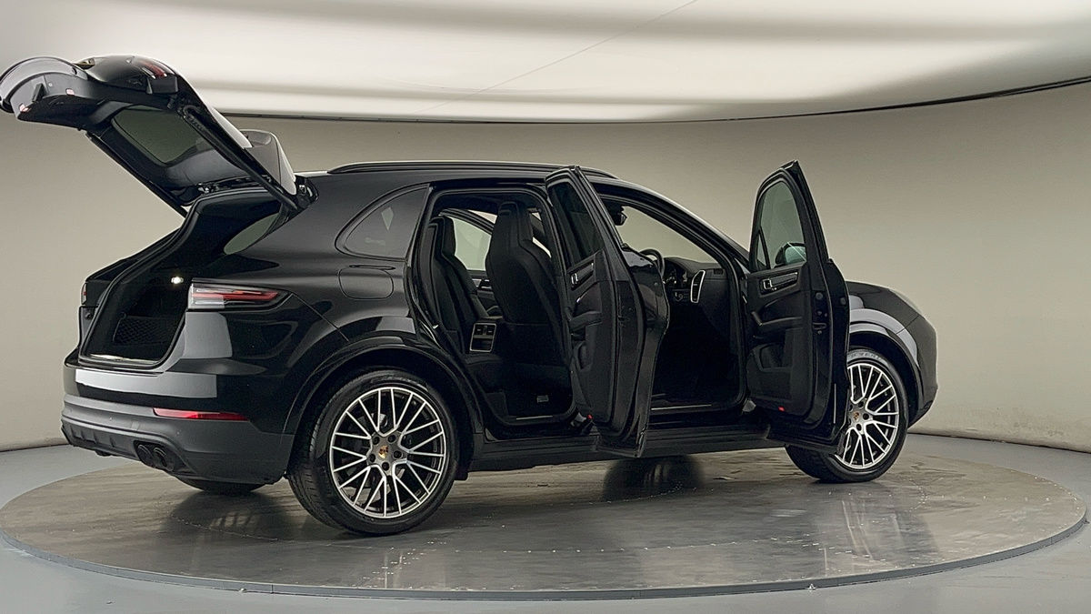 More views of Porsche Cayenne