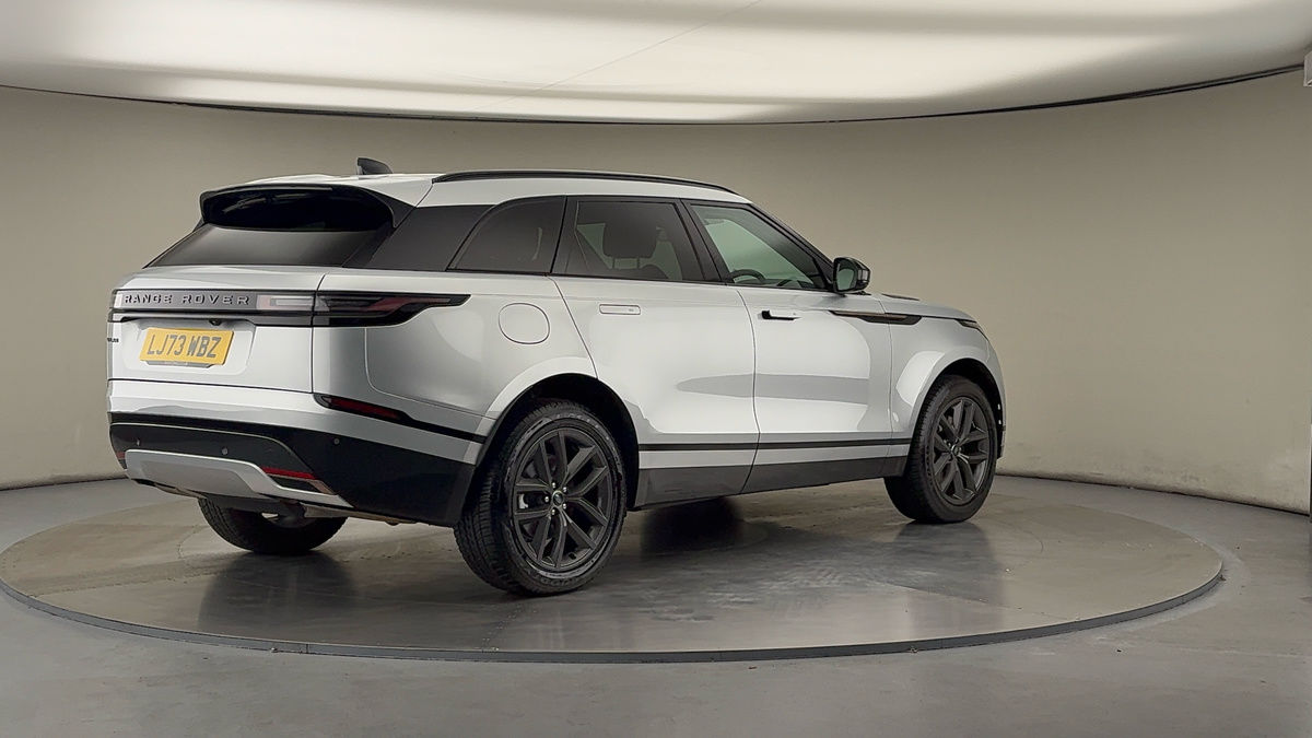 Land Rover Range Rover Velar Image 21