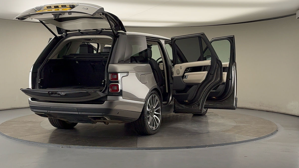 More views of Land Rover Range Rover