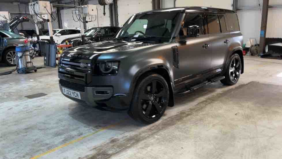 More views of Land Rover Defender 110