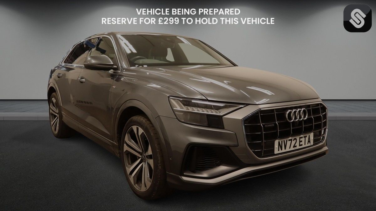 Audi Q8 Sticky Header Image