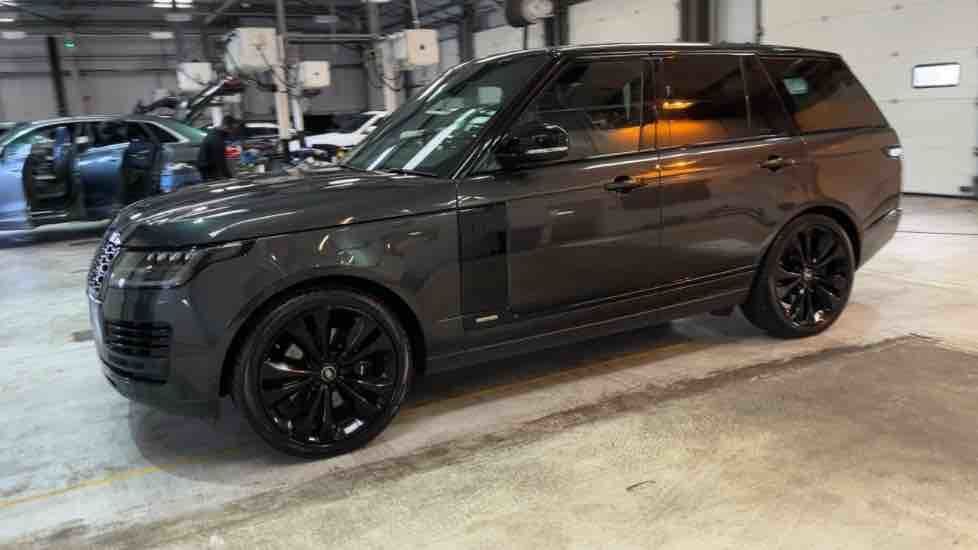 More views of Land Rover Range Rover