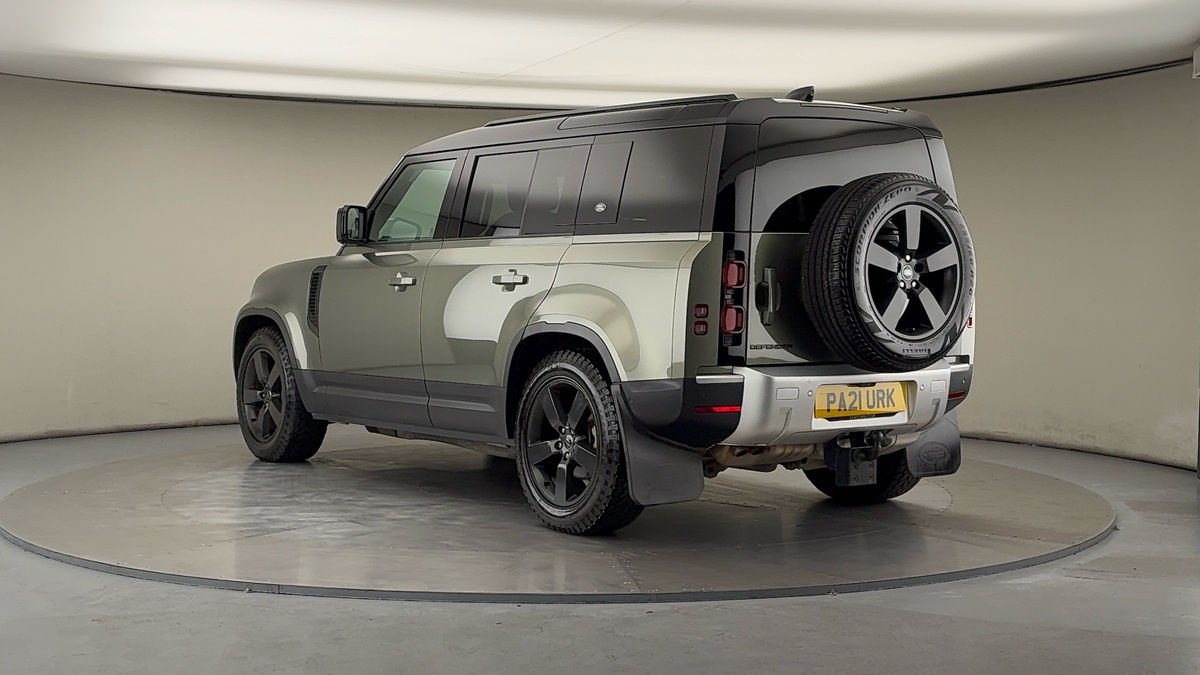Land Rover Defender 110 Image 2