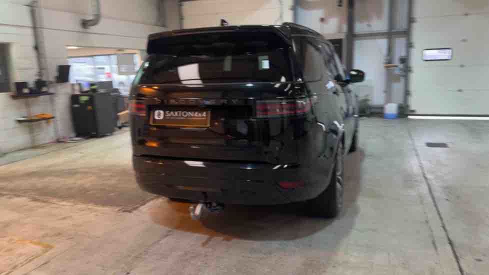 More views of Land Rover Discovery