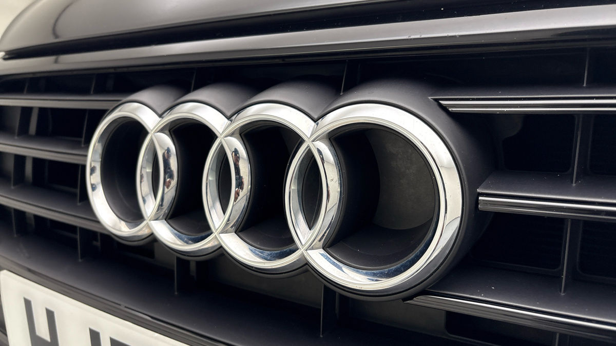 Audi A6 Saloon Image 24