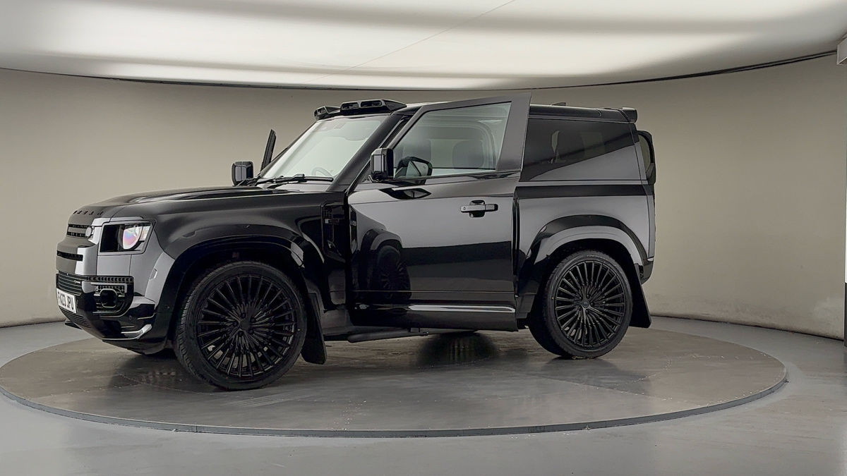 More views of Land Rover Defender 90