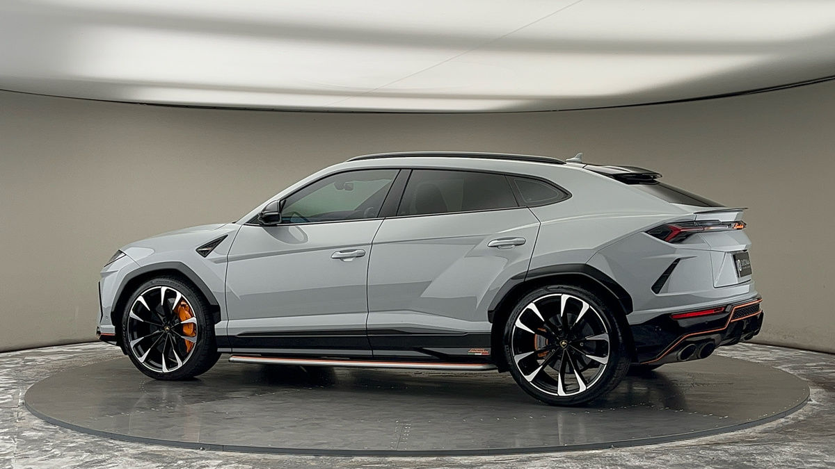 More views of Lamborghini Urus