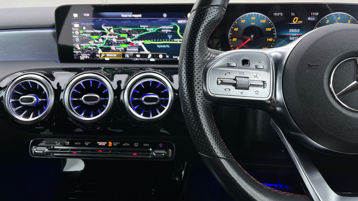 Mercedes-Benz A Class Image 13