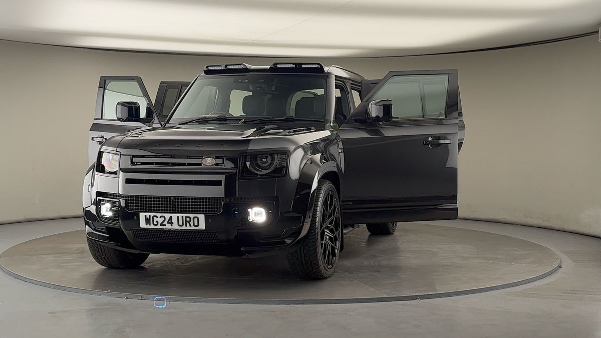 More views of Land Rover Defender 110