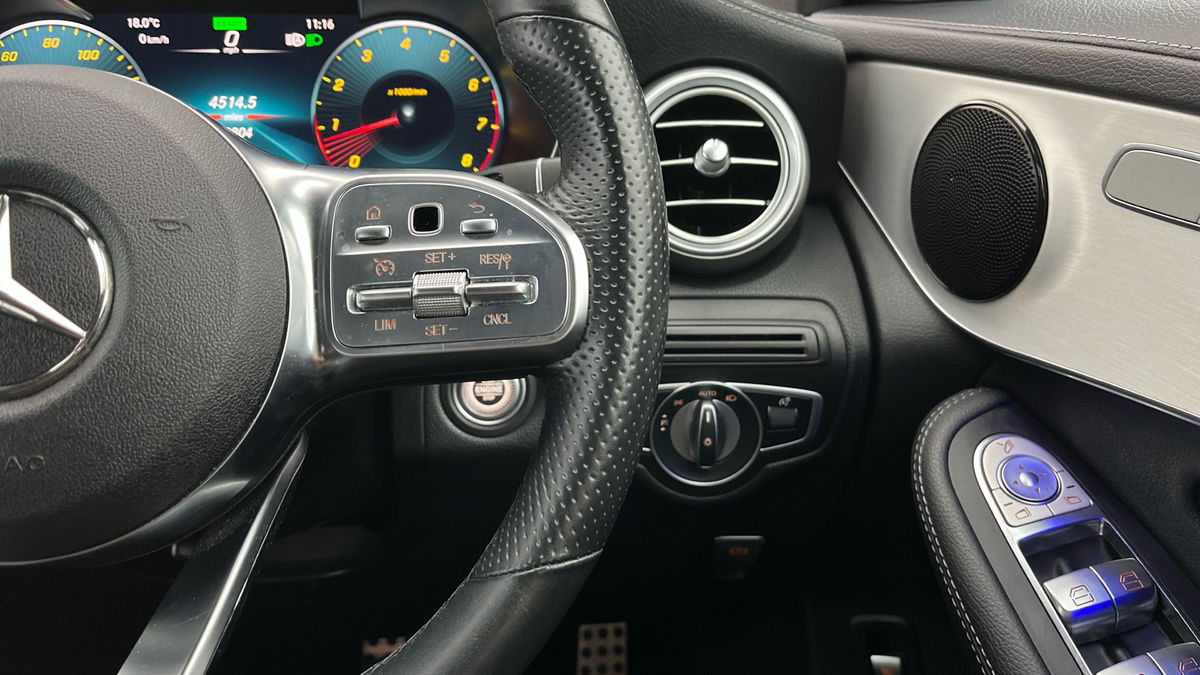 Mercedes-Benz GLC Image 14