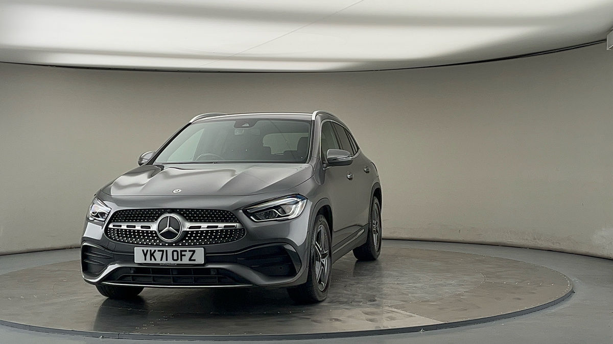 More views of Mercedes-Benz GLA