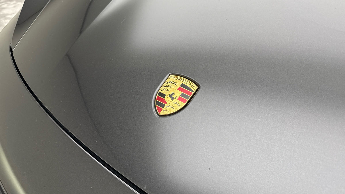 Porsche Taycan Image 17