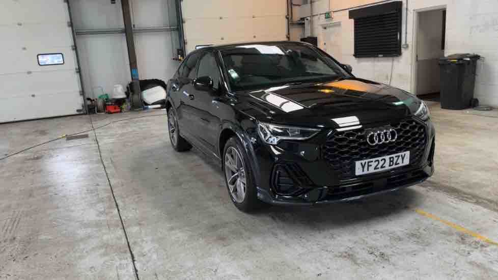 More views of Audi Q3