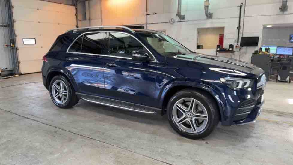 More views of Mercedes-Benz GLE