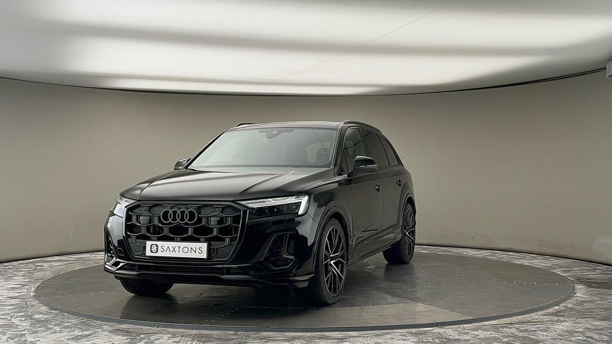 More views of Audi SQ7