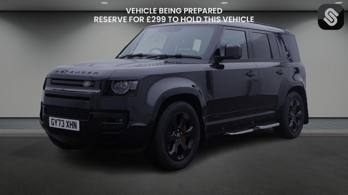 Land Rover Defender 110 Image 2