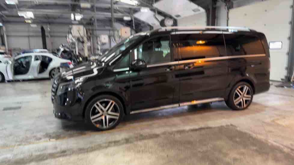 More views of Mercedes-Benz V Class